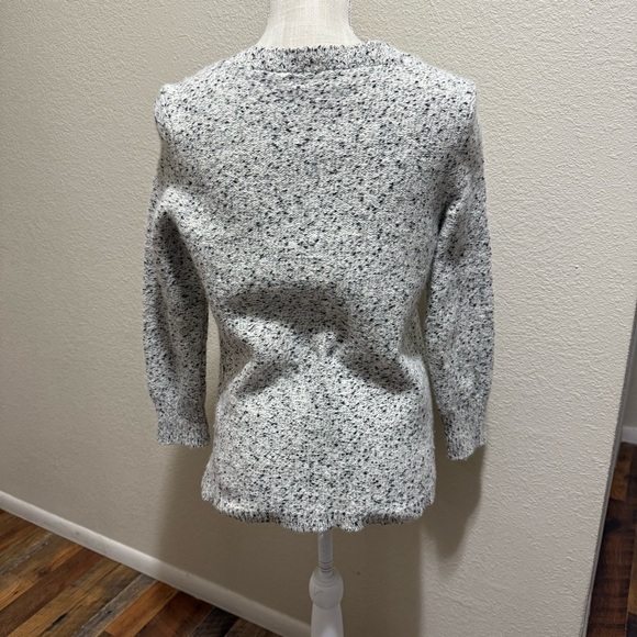Banana Republic Marled V-Neck Tunic Sweater - Size Medium - Picture 5 of 16